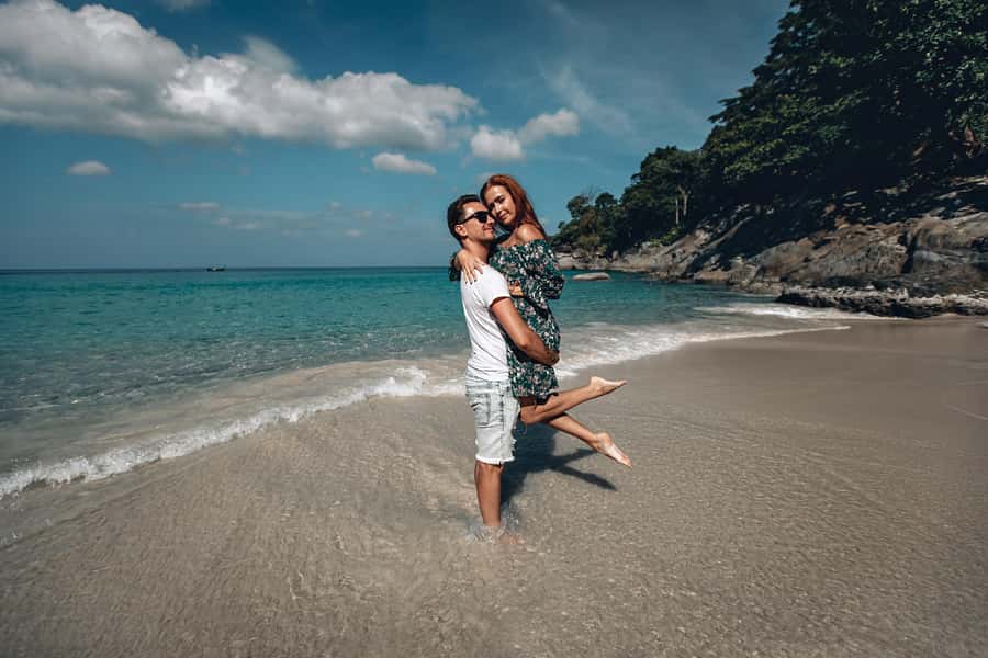 Phuket: couple photoshoot at Surin Beach - Meeting point, timing, and how to keep the shoot stress-free