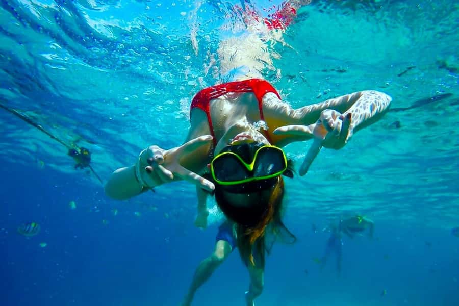 Phuket: Deluxe Phi Phi Tour by Speedboat & Lunch Buffet - Bamboo Island snorkeling: the first big water payoff