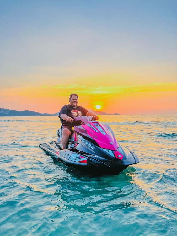 Phuket: E-jetski and water sports patong for rent and tour - Key points to know before you go