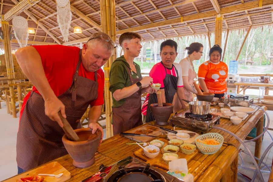 Phuket: Elephant Sanctuary Tour, Cooking Class & Lunch - Lunch and the 1-dish Thai cooking class: the value you’ll use again