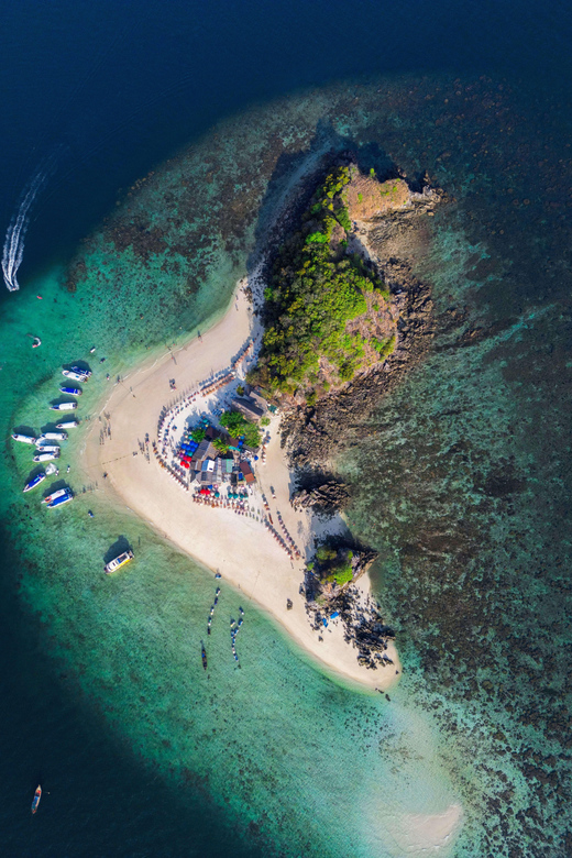 Phuket: Explore the Trio Khai Island Snorkelling Adventure - Khai Nai Island: rock formations, calmer pacing, and a snorkel window
