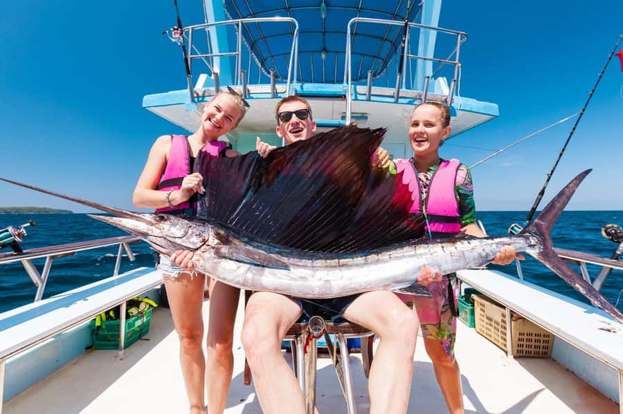 Phuket: Game Fishing and Trolling Boat Trip with Lunch - Fishing setup: what you’ll do, and what can affect your catch