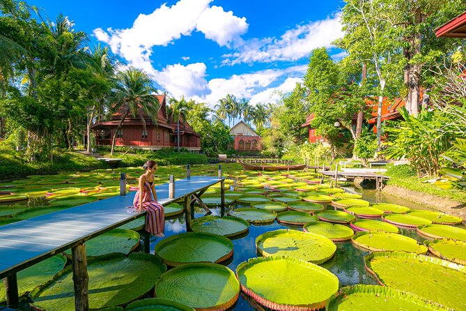 Phuket Giant Water Lilies & Temple Tour - Private & All-Inclusive - Wat Sri Sunthon (Wat Lipon): The Sleeping Buddha You Can Spot From Farther Away