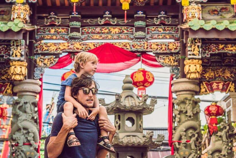 Phuket: Half-Day City Tour with Big Buddha and Wat Chalong - Cashew nut factory tasting: a snack stop with real flavor