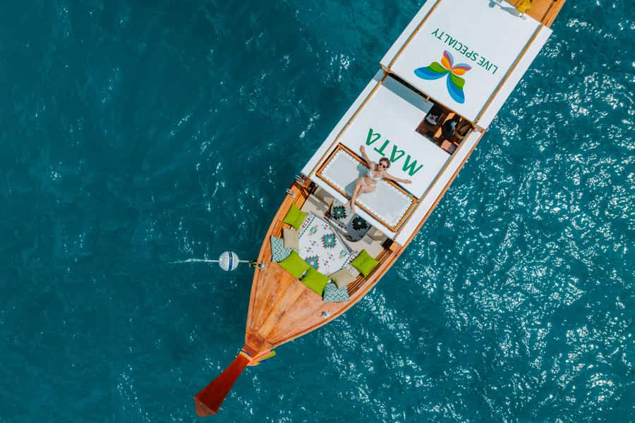 Phuket: Half Day Private Luxury Longtail Boat Island Tour - Choose Your Session: 09:00–13:00 or 14:00–18:00