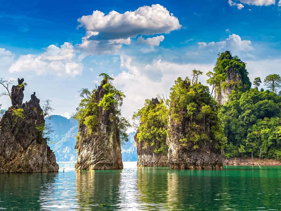 Phuket: Hong Island Lagoon and Lao Lading Island Speed Boat - Monkey Bay and Hong Lagoon: The Cliff-and-Water Setup