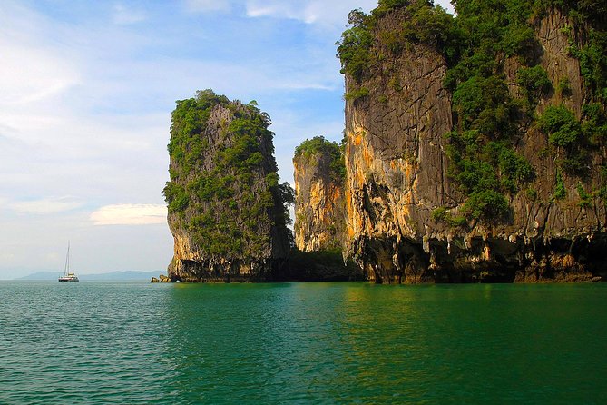Phuket: James Bond Island by Premium Speedboat with Lunch - Ko Panyi village lunch: where the scenery turns human