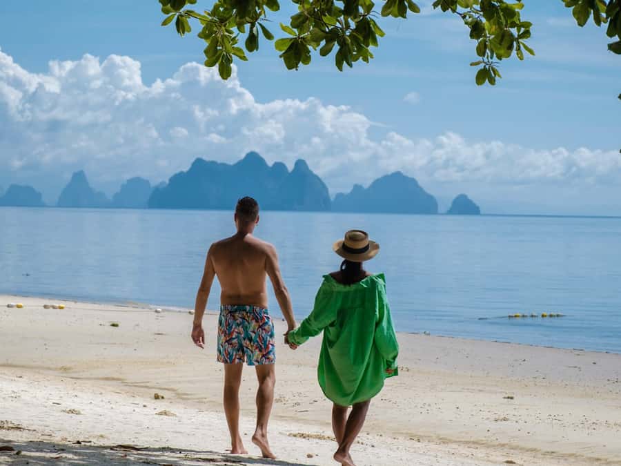 Phuket: James Bond Island, Floating Village Speedboat Tour - Canoeing through Panak and Hong sea caves: the real centerpiece