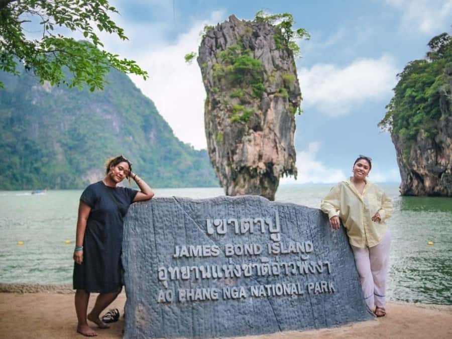 Phuket: James Bond Island Speedboat Tour with Canoeing - Koh Panyee lunch on the floating village: good food, real setting