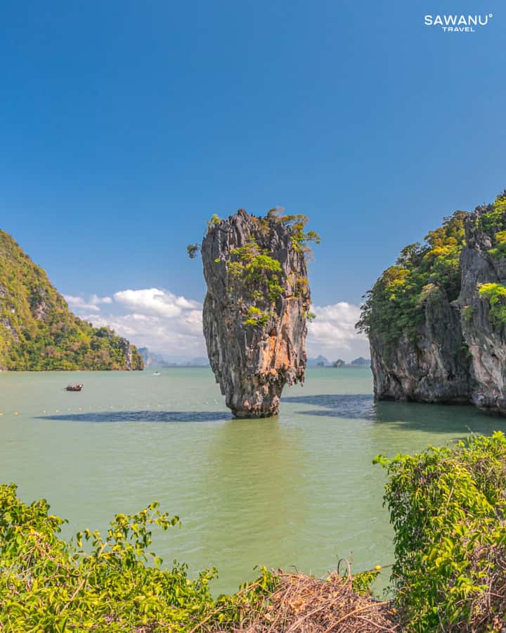 Phuket: James Bond Island Tour By Premium Speed Catamaran - James Bond Island: viewpoint time for the famous limestone rocks