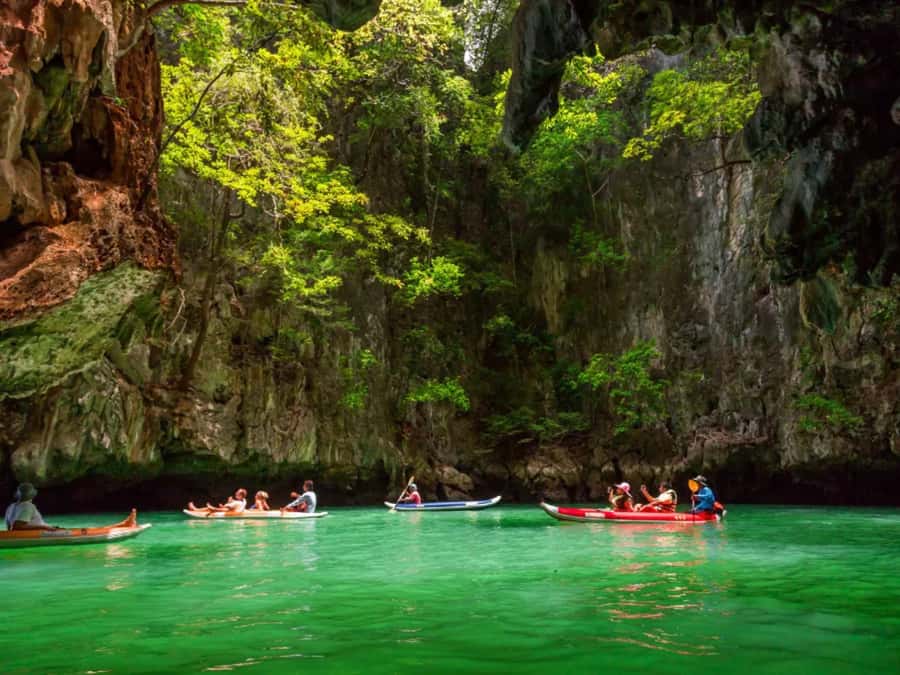Phuket: James Bonds Island with Lunch and Sea Cave Canoe - James Bond Island: see the film icon without rushing
