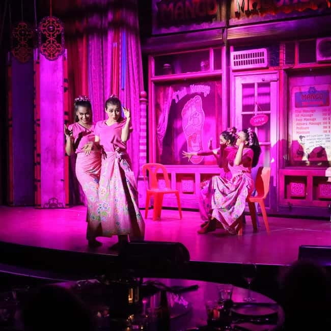 Phuket: Junkyard Theatre Dinner and Show - Standard Ticket - Key Moments That Make This Dinner Show Worth Your Time