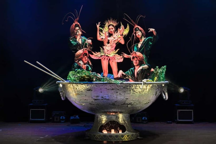 Phuket: Junkyard Theatre Dinner and Show - Standard Ticket - The Performance Style: Quirky Musical Numbers and Cabaret Comedy