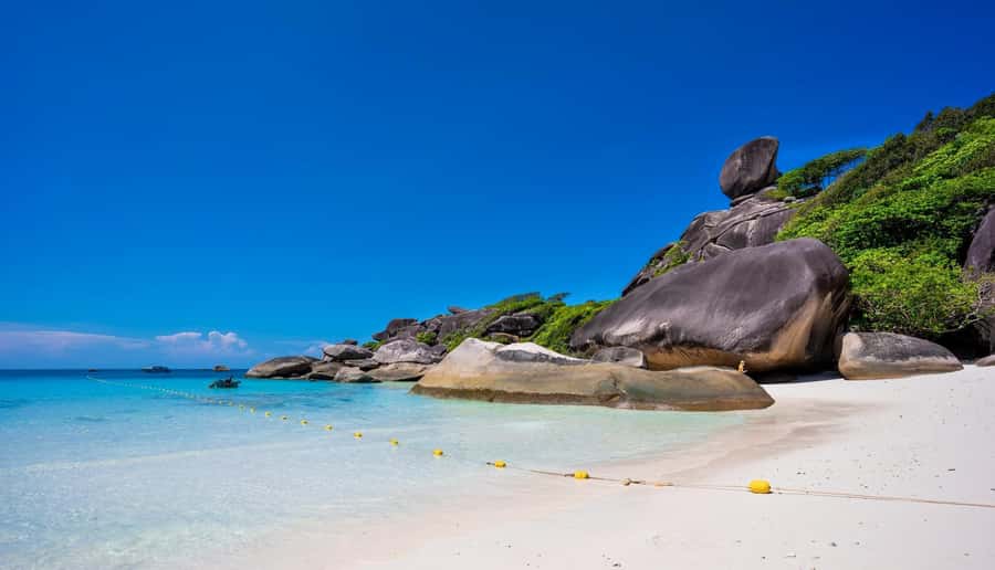 Phuket/Khaolak:Similan Islands Day Trip With Snorkeling Tour - Lunch box on Miang Island (and why it beats searching for food)