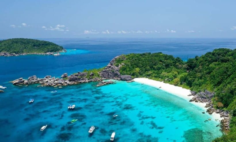 Phuket : Lazy Similan Islands by Catamaran with lunch - A relaxed Similan schedule that still hits the good spots