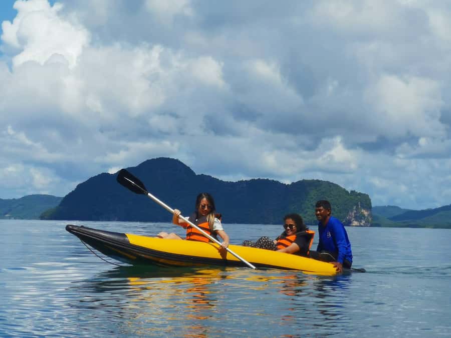 Phuket: Luxury Small Group Phang Nga and Beyond Tour - Hong Island Kayaking: The Limestone Scenery Up Close
