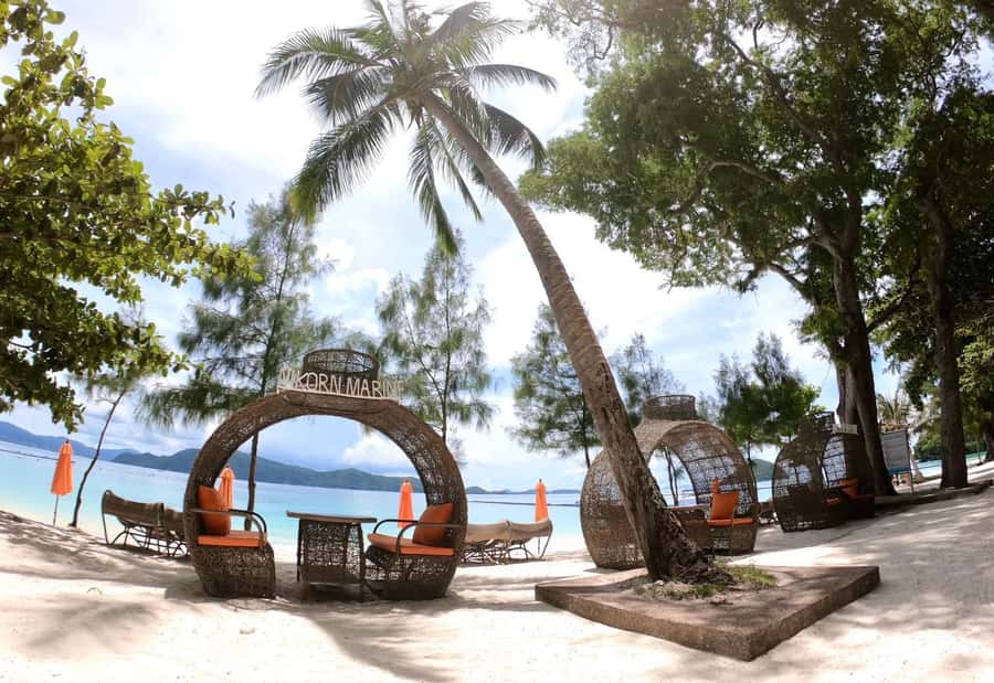 Phuket: Maiton, Coral, and Racha Island Snorkeling Trip - Buffet Lunch on Buanghai Bay: Fuel With a View