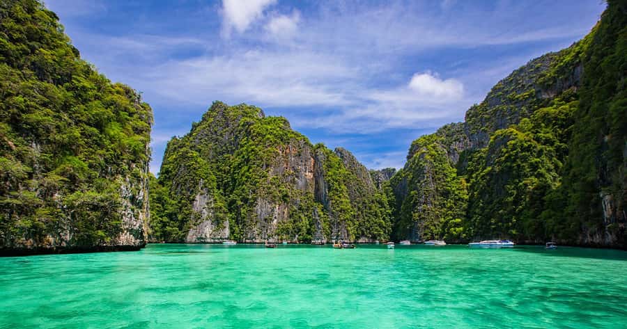 Phuket: Maya Bay, Phi Phi, Green, and Khai Islands Day Trip - From Phuket to AA Marina: what the morning rhythm feels like