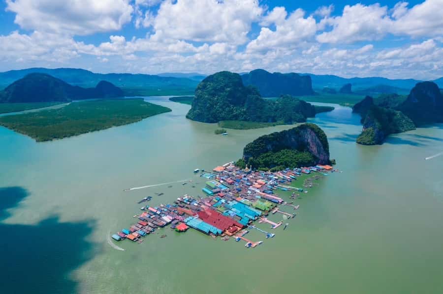 Phuket : Phang Nga Bay James Bond Islands By Speed Catamaran - Guide energy matters: Andaman Surprise team and guide Latte