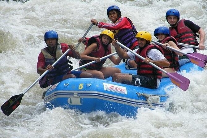Phuket-Phang Nga: White Water Rafting 7 km.-Zipline-ATV-Lunch - 7 km white-water rafting: training, training, and the waterfall swim