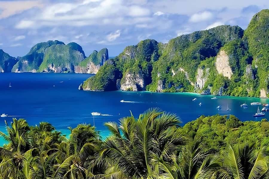 Phuket: Phi Phi & Bamboo Islands Snorkeling by Speedboat - Setting Off From Royal Phuket Marina: the ride you’ll actually feel