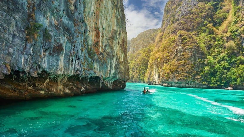 Phuket: Phi Phi Islands and Maya Bay Day Trip with Lunch - The speedboat ride: fast, fun, and sometimes rough