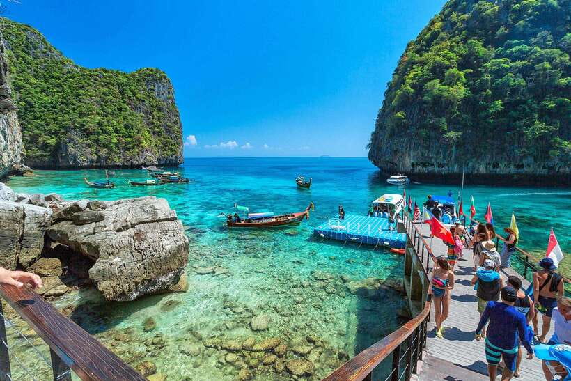 Phuket: Phi Phi Islands & Khai Island Premium Day Tour - Breakfast and Safety Briefing: A Smart Start for Island Days