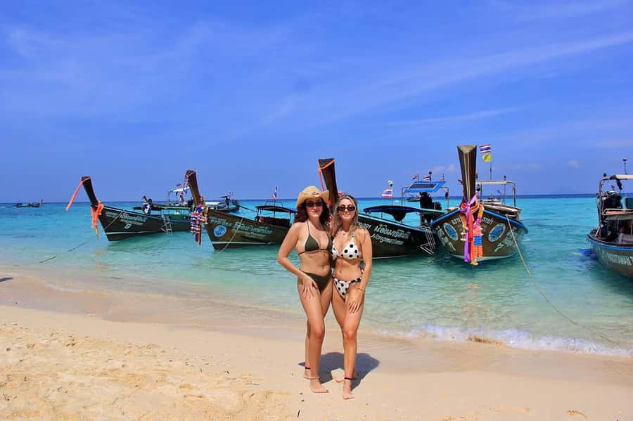 Phuket: Phi Phi & James Bond Island Combo Day Tour w/Lunch - The speedboat ride to Phi Phi: fast travel, real sun