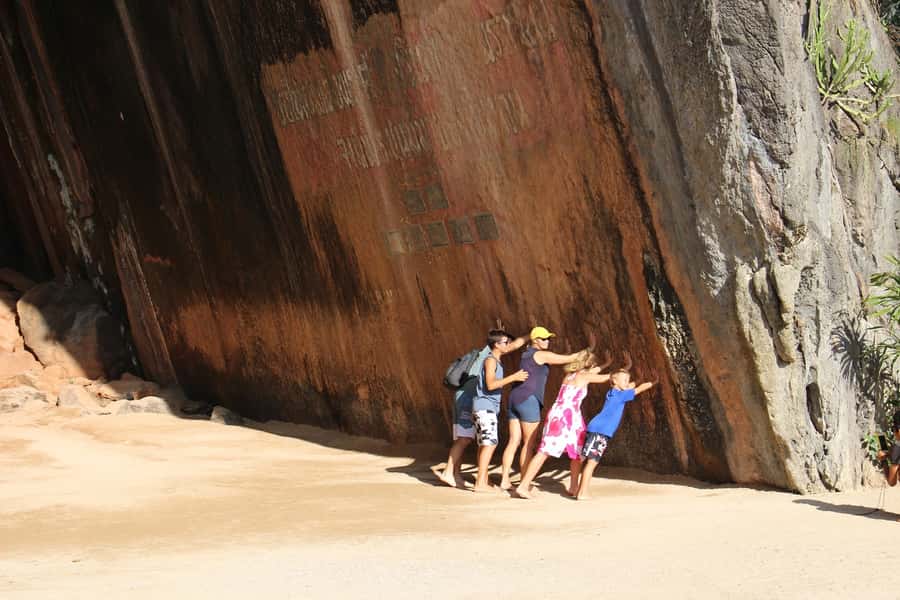 Phuket: Phi Phi & James Bond Island Combo Day Tour w/Lunch - Pileh Lagoon, Viking Cave, and the quick-hit sights