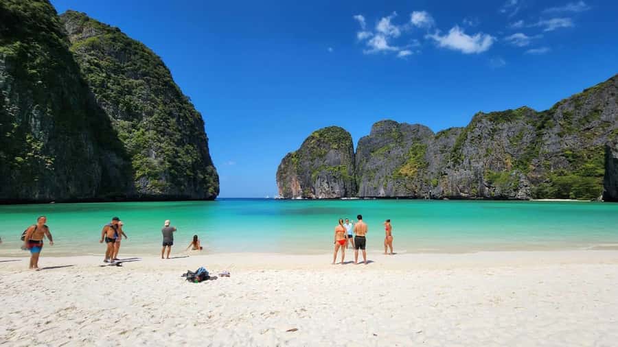 Phuket: Phi Phi & Kai Island Private Speed Boat Tour - A private speed boat day from Phuket, without the big-tour chaos