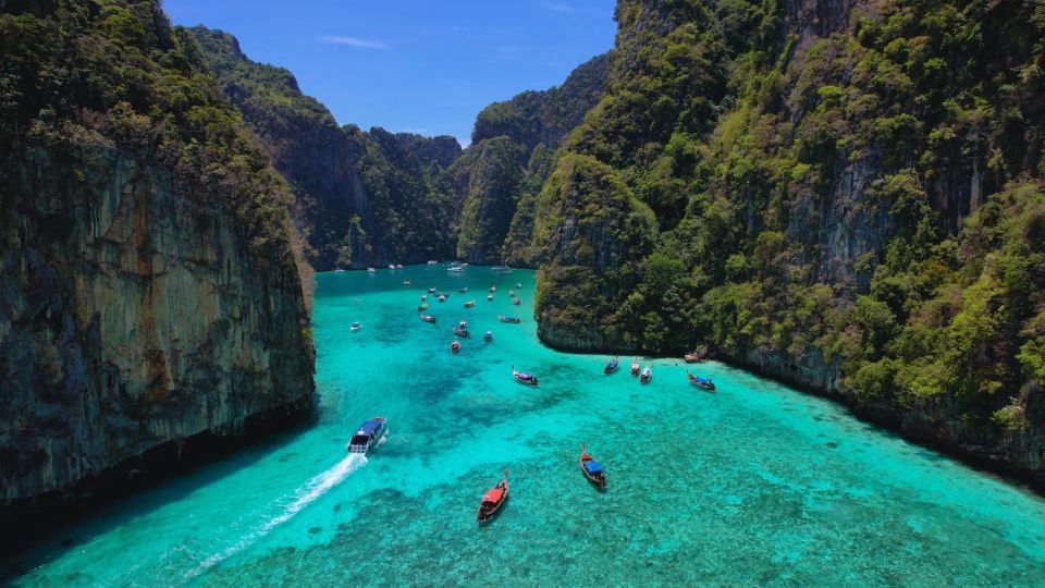 Phuket: Phi Phi Maya Bamboo Island By Speed Catamaran - Maya Bay walk: famous beach time in a set window