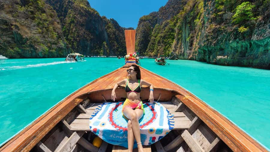 Phuket: Phi Phi Pileh Lagoon Bamboo Island by Speed Boat - Guides, language support, and crew quality that affects your whole day