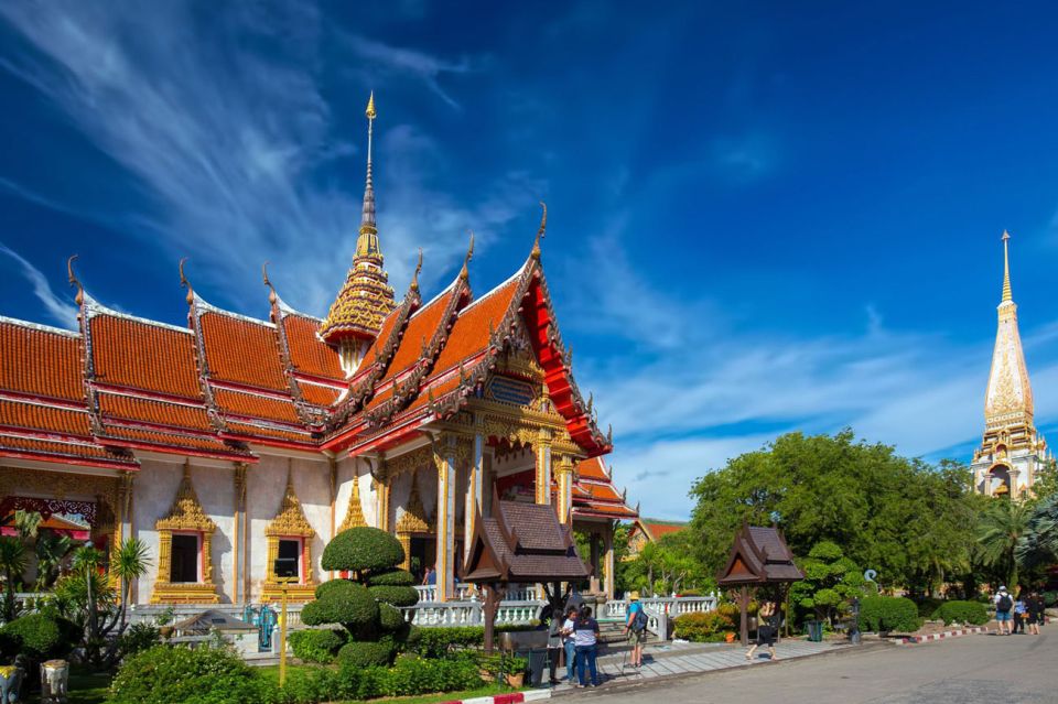 Phuket: Premium Landmark City and Sightseeing Tour - Pickup and drop-off: the comfort choice that makes the day easier
