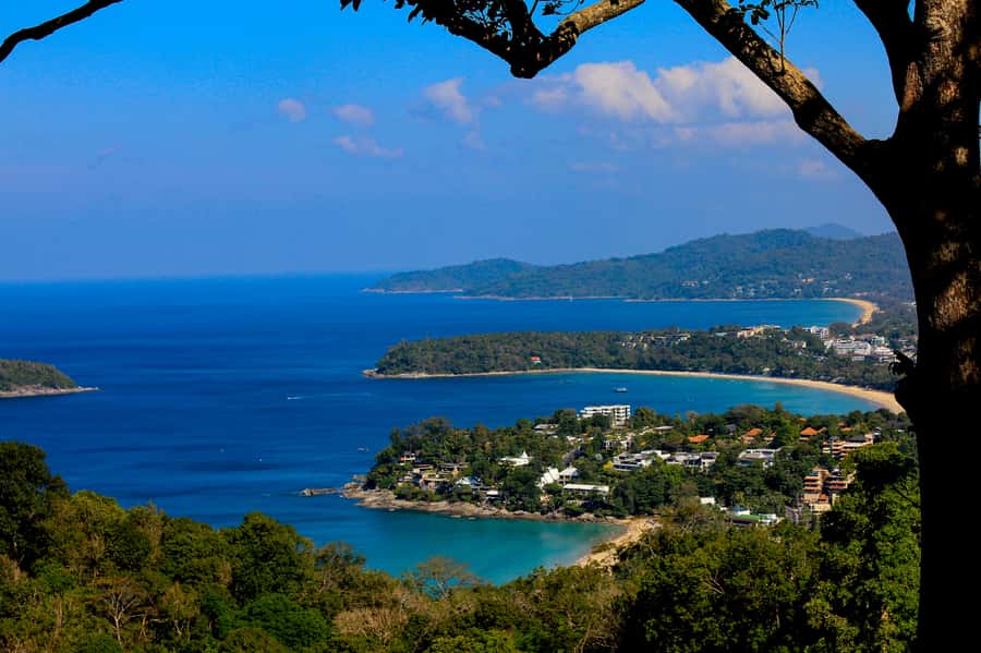 Phuket: Private Guided Tour with Choice of Locations - Wat Chalong and Phuket Old Town: where culture feels alive