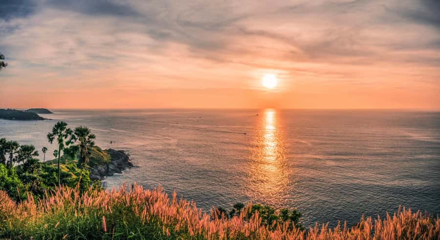 Phuket: Private Night Tour with Laem Phrom Thep Sunset - Phuket Old Town at Night (Lad Yai): Sino-Portuguese Streets With Local Texture