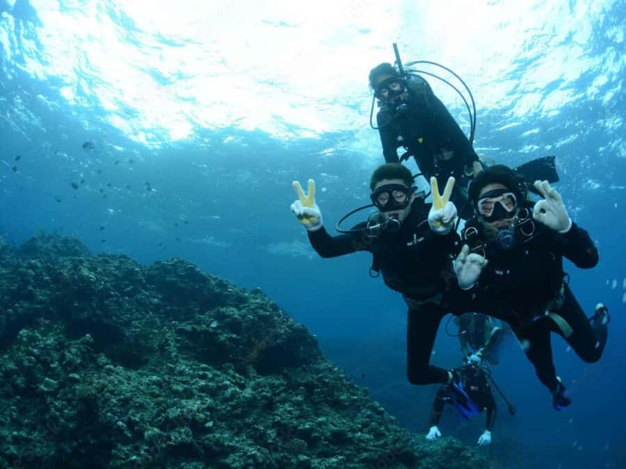 Phuket: Racha Island and Coral Islands + Scuba Beach Dive - Speedboat to Racha Yai: the ocean ride that sets the tone