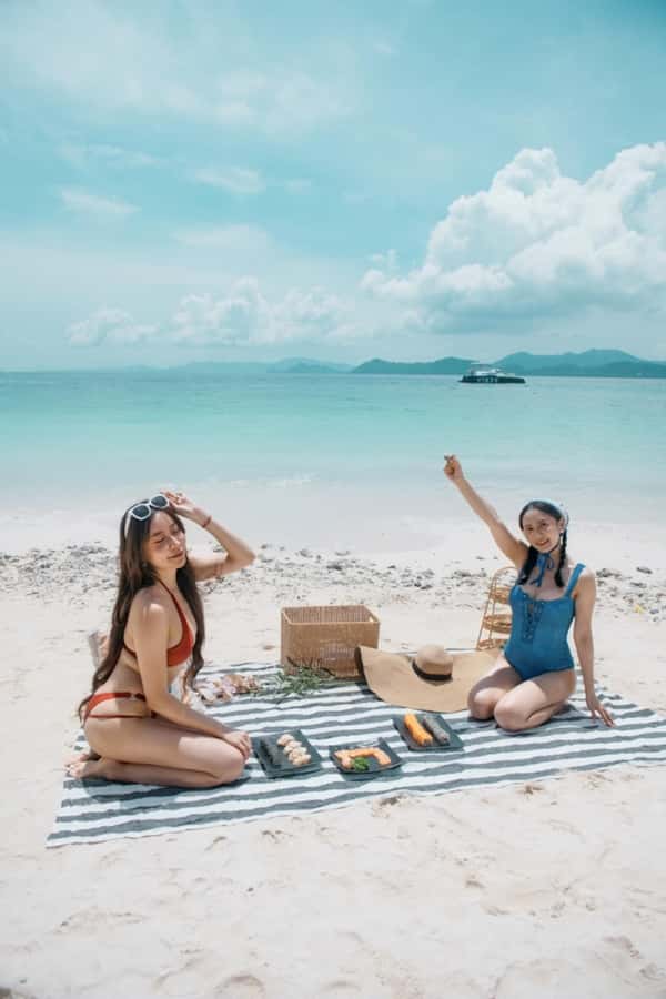 Phuket: Racha Noi & Maiton Catmaran Tour with Beach Picnic - Snorkeling on three stops: what to expect without the guesswork