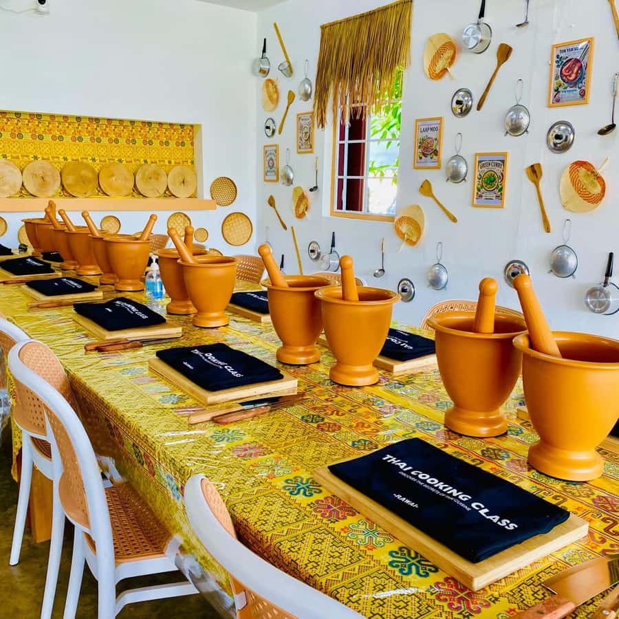 Phuket: Rawai Thai Cooking Class with Local Chef - Thai Flavors Start with a Welcome Drink and Fruit Tasting