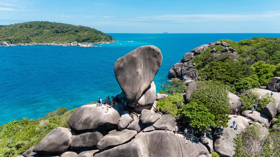 Phuket: Similan Islands Tour by Premium Speed Catamaran - Similan Islands National Park: Why the seasons drive everything