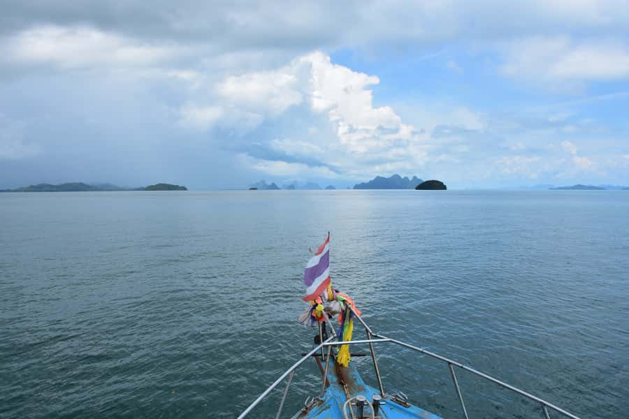 Phuket: Starlight Hong Sea Cave & Glowing Plankton by Kayak - James Bond Island cruise: photos in the right light, then straight to paddling