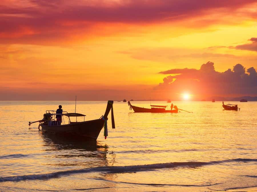 Phuket: Sunset View and Seafood Market Dinner Guided Tour - Rawai Seafood Market: The Sea Gypsies Fish Market Shopping Lesson