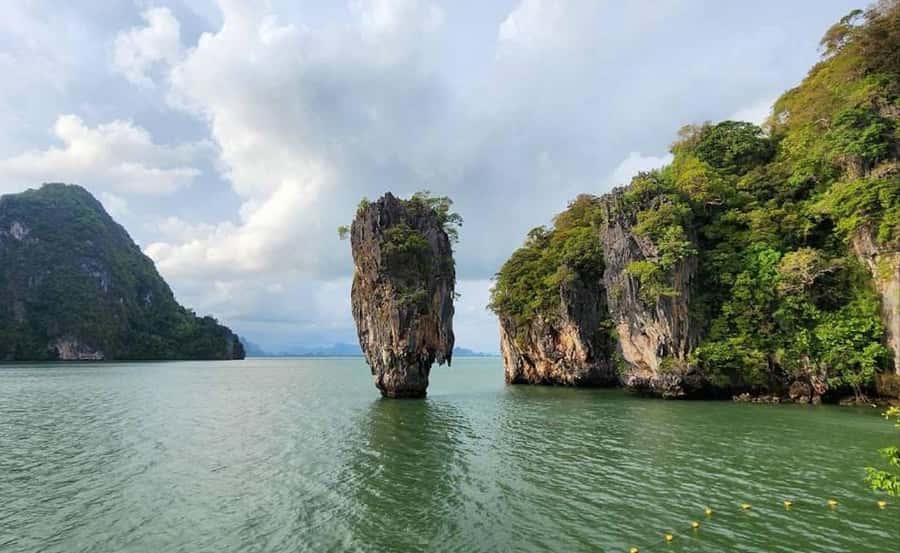 Phuket : Twilight Sea Canoe Tour with Glowing Plankton - Sunset dinner and the twilight canoeing moment