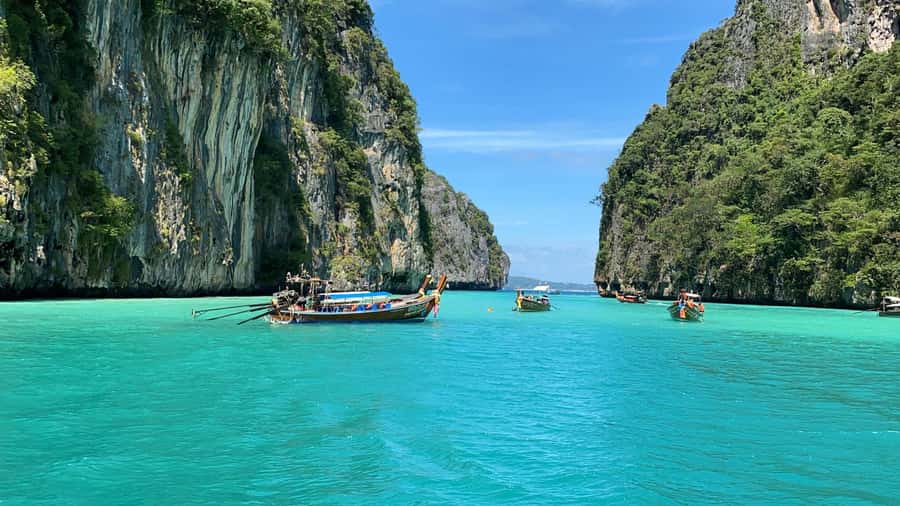 Phuket: Ultimate Phi Phi & Maya Bay Speed Catamaran Tour - Snorkeling expectations: short sessions, guided structure