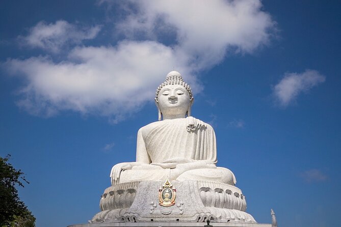 Phuket: Wat Chalong, Karon Viewpoint and old Town Guided Tour - The Monk Blessing Experience: Chanting, Singing, and Water Pouring