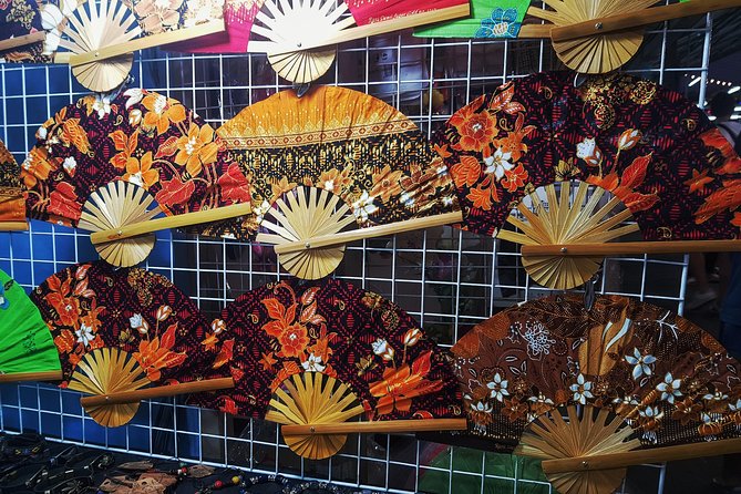 Phuket Weeked Market - Practical timing and weather realities in Phuket