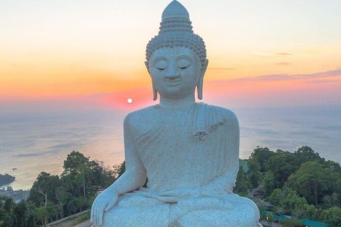 Phuket's Cultural Heart: Wat Chalong & Old Town Tour - Pickup, small-group pace, and how to use the time