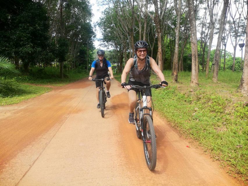 Phuket's Hidden Trails Biking Adventure Small-Group Tour - Why the guide makes the ride feel worth it