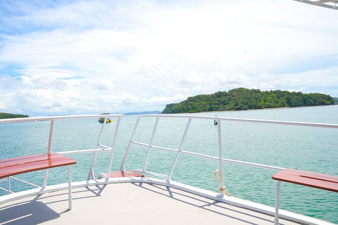 Premium James Bond Island by Big Boat with Canoeing - Comfort, crowding, and what to bring for a 9-hour water day