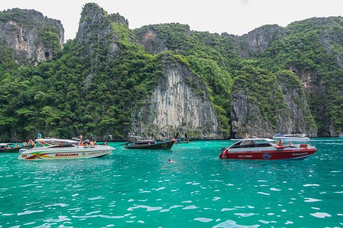 Premium Speedboat Tour: James Bond Island, Phuket - The floating village stop: shopping time with real-world bargaining