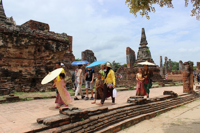 Private Ayutthaya full Day Trip With Private Guide - Stop 1: Bang Pa-In Palace (A Royal Palace With Two Zones)